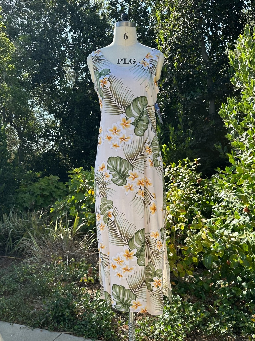 NWT Aloha Hut Hawaii handmade maxi shift with back lacing detail - Size M